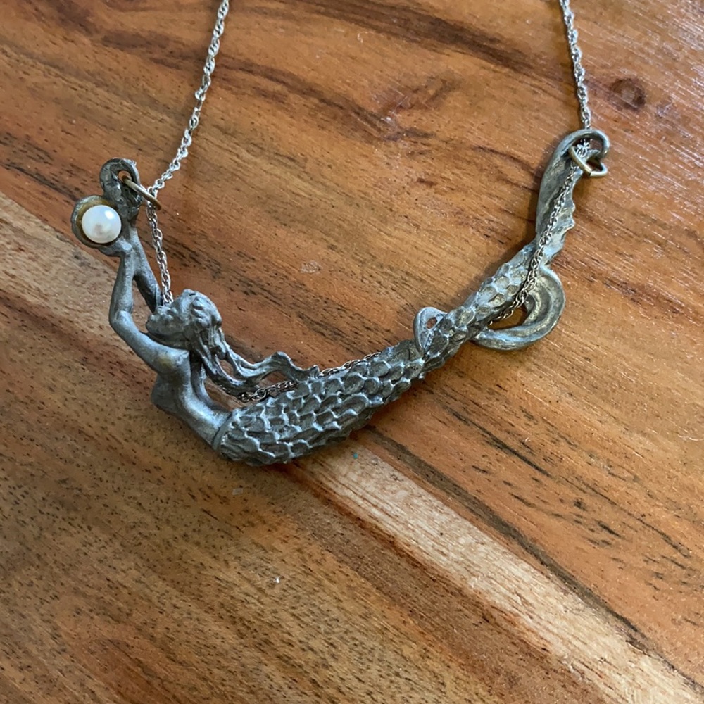 Vintage mermaid silver necklace with pearl